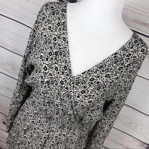 JONDIE Boutique Cream Floral Long Sleeve Romper - Picture 5 of 10